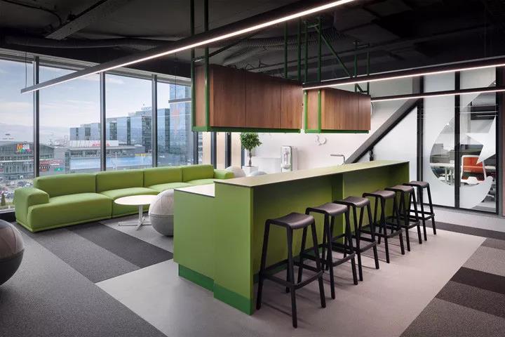 選購辦公家具大班臺時(shí)要注意哪些問題？