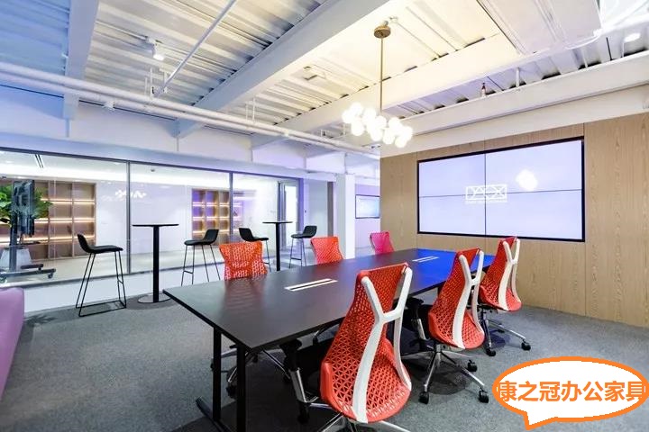 你的辦公椅是怎樣調(diào)節(jié)高度的？