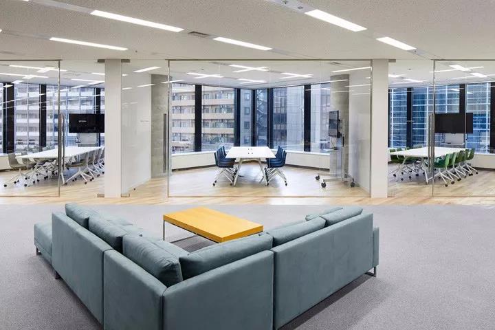 新買的辦公沙發(fā)有異味，應(yīng)該這樣做